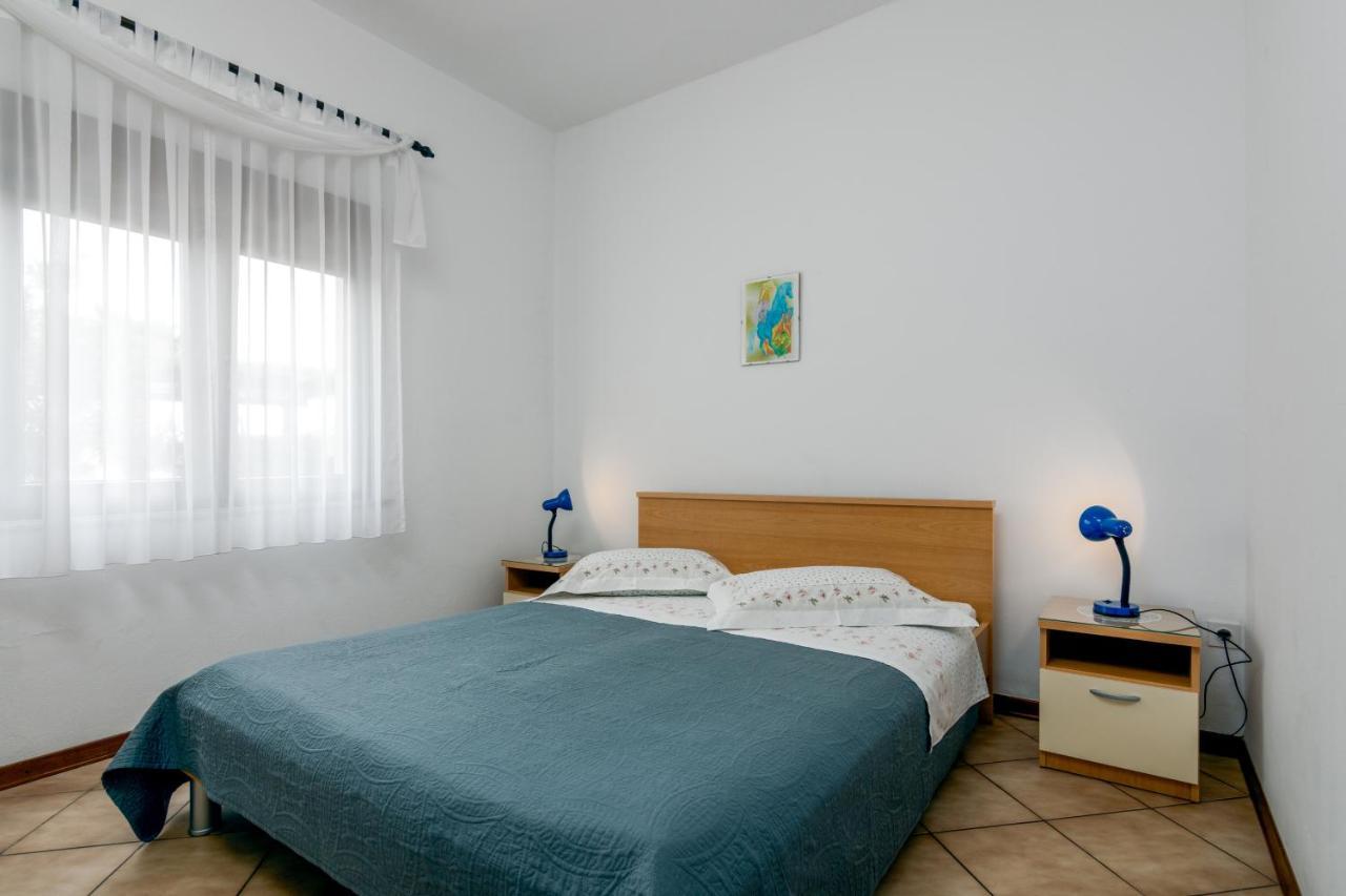Family Friendly Apartments With A Swimming Pool Valbandon, Fazana - 2201 Štinjan Eksteriør billede